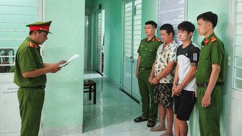 Khởi tố, bắt tạm giam hai đối tượng sử dụng trái phép chất ma túy