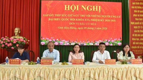 Ứng cử viên đại biểu Quốc hội tiếp xúc cử tri hai xã Vĩnh Hòa Hưng và Định Hòa