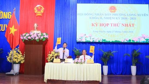 HĐND phường Long Xuyên bầu các chức danh chủ chốt HĐND và UBND nhiệm kỳ mới 