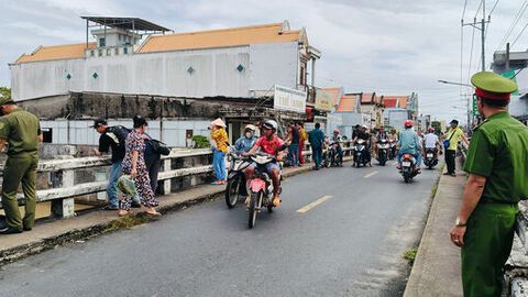 Tiếp tục nỗ lực tìm kiếm cháu bé 4 tháng tuổi nghi rơi xuống kênh
