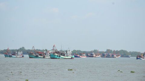 Tái cơ cấu gắn với chuyển đổi nghề cho ngư dân