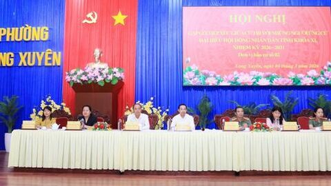 Ứng cử viên đại biểu HĐND tỉnh An Giang tiếp xúc cử tri phường Long Xuyên 