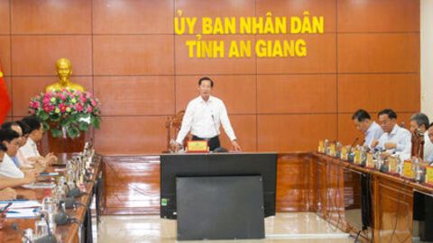 Phó Chủ tịch UBND tỉnh An Giang Lê Văn Phước làm việc với 10 xã, phường