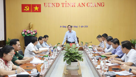 Duy trì tổ chức các hoạt động tại khu vực trước Đền tưởng niệm Anh hùng liệt sĩ và người có công tỉnh