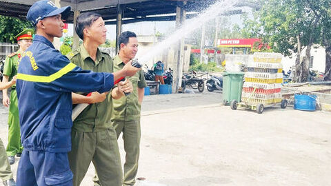 Tuyên truyền, hướng dẫn thực hành kỹ năng chữa cháy và cứu nạn, cứu hộ tại phường Tô Châu