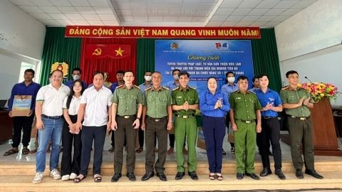 120 thanh niên cai nghiện tiến bộ được giao lưu, tuyên truyền pháp luật 
