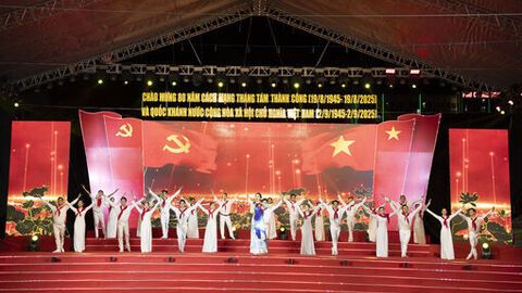 Rộn ràng ngày lễ lớn của đất nước