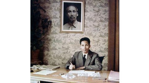 Nhà lãnh đạo xuất sắc của cách mạng Việt Nam