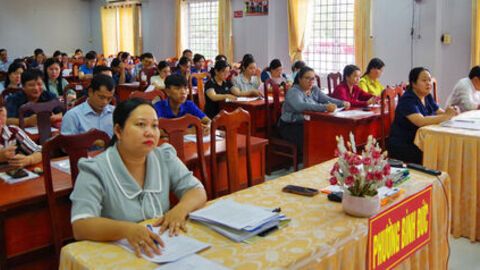 Phường Bình Đức tập huấn hướng dẫn thực hiện thủ tục hành chính trực tuyến 