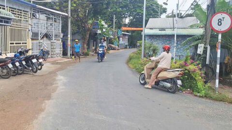 Giữ gìn bình yên xóm, ấp