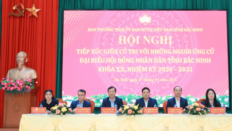 Ứng cử viên đại biểu HĐND tỉnh Bắc Ninh tiếp xúc cử tri tại đơn vị bầu cử số 9