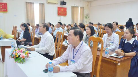"Vận dụng y học bằng chứng trong nghiên cứu và thực hành lâm sàng y học cổ truyền" 