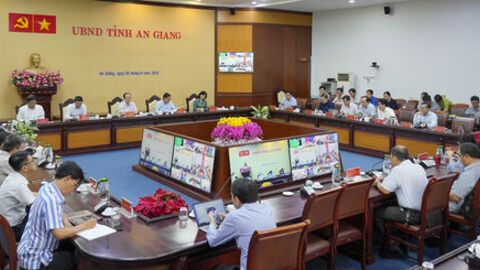 Nghe báo cáo điều chỉnh quy hoạch tỉnh An Giang thời kỳ 2021 - 2030, tầm nhìn đến năm 2050