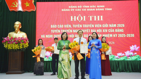 Chung khảo Hội thi Báo cáo viên Đảng ủy Các cơ quan Đảng tỉnh: Thí sinh Nguyễn Văn Nguyên giành giải Nhất