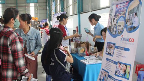 Cầu nối doanh nghiệp với người lao động