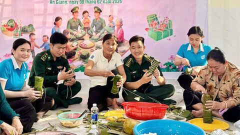 Nhiều hoạt động ý nghĩa trong chương trình "Xuân Biên phòng ấm lòng dân bản" tại xã Tây Yên