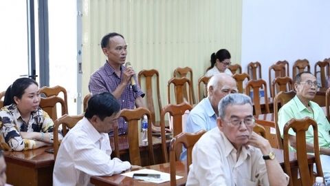 Công an xã Mỹ Hòa Hưng lắng nghe ý kiến nhân dân 