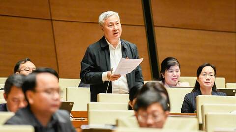 Đại biểu Trần Văn Lâm: Cần bảo đảm công bằng khi tính thuế trực tiếp trên doanh thu đối với các hộ kinh doanh nhỏ