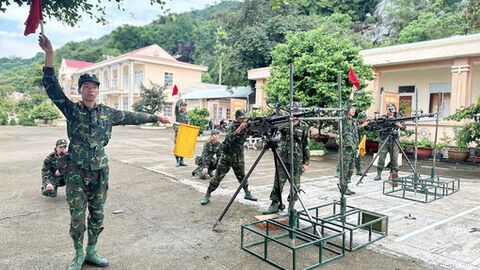 Nâng cao khả năng phòng thủ ở địa bàn đặc khu
