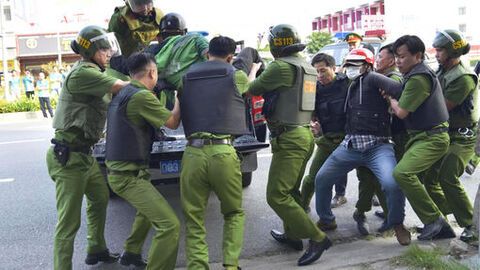 Diễn tập xử lý tình huống cướp tài sản tại BIDV Chi nhánh Rạch Giá 