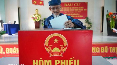 Tiếp nối mạch nguồn dân chủ, vững bước tiến vào giai đoạn phát triển mới