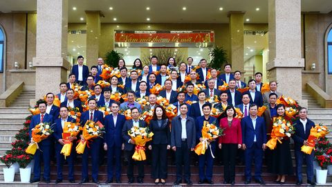 Thường trực Tỉnh ủy Bắc Ninh gặp mặt cán bộ lãnh đạo nghỉ hưu năm 2025