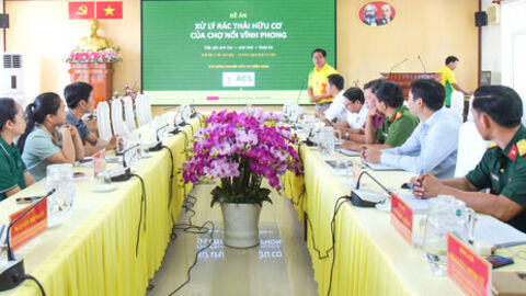 Bàn phương án xử lý rác thải hữu cơ tại chợ nổi Vĩnh Phong