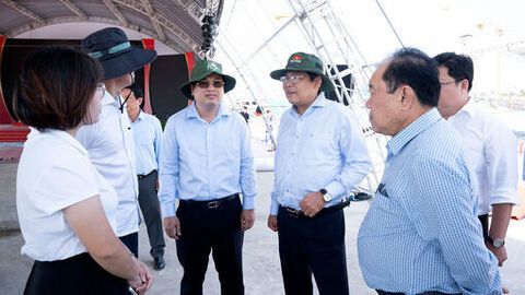 Phó Chủ tịch UBND tỉnh An Giang Ngô Công Thức và Lê Trung Hồ kiểm tra tiến độ thi công các công trình phục vụ APEC 2027