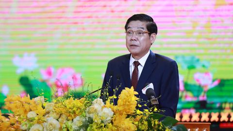 Phong trào thi đua tô thắm tinh thần đổi mới, sáng tạo, hết lòng cống hiến vì hạnh phúc của Nhân dân,  xây dựng tỉnh Bắc Ninh giàu đẹp, văn minh (*)