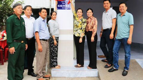 Phường Mỹ Thới bàn giao 2 căn nhà Nghĩa tình đồng đội