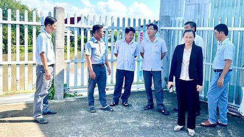 Giám sát công tác quản lý, xử lý nhà ở vi phạm hành lang sông, kênh, rạch, lấn chiếm lòng đường, lề đường