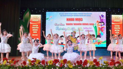 Khai mạc Liên hoan Tuyên truyền măng non - Trại Sáng tác văn thơ tuổi học trò