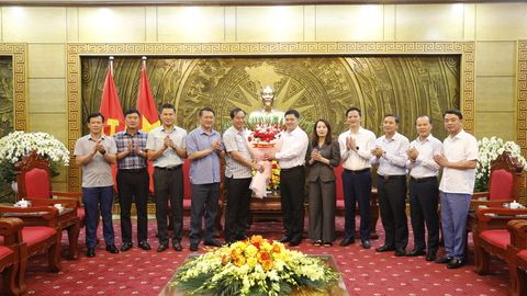 Thường trực Tỉnh ủy Bắc Ninh tiếp và làm việc với Đoàn công tác Bộ Tư lệnh Quân khu 1