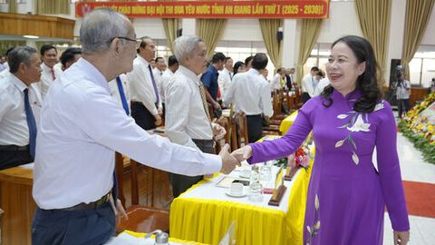 Tỉnh An Giang long trọng tổ chức Đại hội Thi đua yêu nước lần thứ I