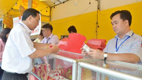 Kiểm tra an toàn thực phẩm dịp Tết Trung thu và Lễ hội Nguyễn Trung Trực 