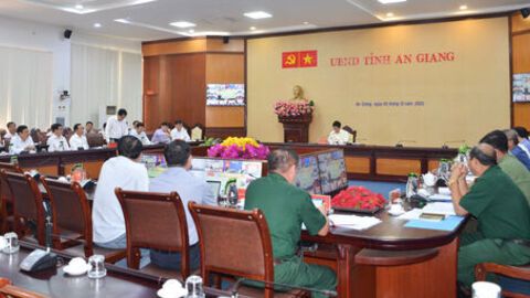 Chủ tịch UBND tỉnh An Giang làm việc với Tổng Công ty Điện lực miền Nam 