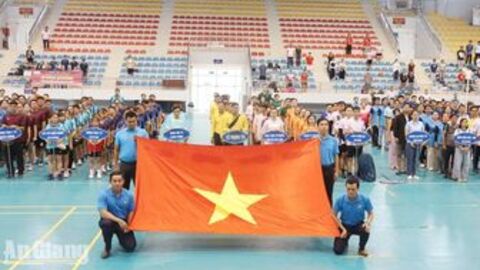 Hơn 1.100 đoàn viên, người lao động tham gia hội thao