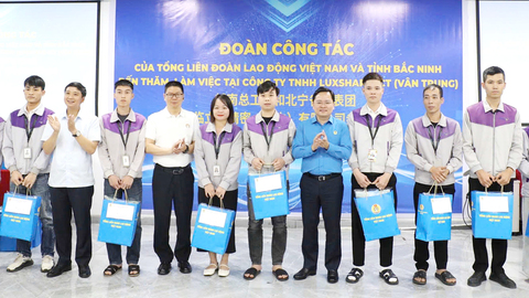 Tổng Liên đoàn Lao động Việt Nam làm việc tại Công ty Luxshare - ICT: Đồng hành với doanh nghiệp chăm lo tốt hơn đời sống người lao động