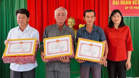 Xã Cô Tô tổ chức Ngày hội Đại đoàn kết toàn dân tộc năm 2025