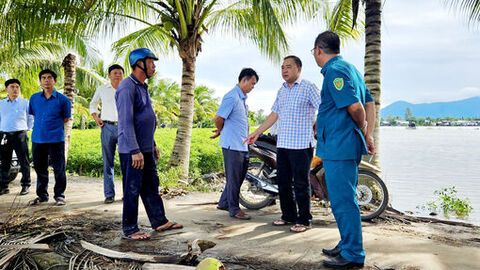 Kiểm tra thực tế các tuyến đê xung yếu tại xã Ba Chúc