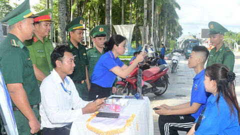Phường Hà Tiên ra quân Chiến dịch "Thanh niên tình nguyện hè" năm 2026 và cao điểm phòng, chống ma túy