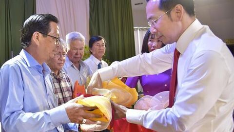 An Giang: Trân trọng những đóng góp của đội ngũ trí thức, văn nghệ sĩ và người làm báo 