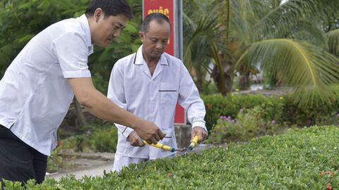 Nông dân An Giang góp sức làm đẹp làng quê