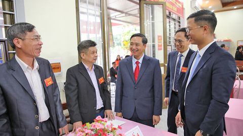 Chủ tịch HĐND tỉnh Nguyễn Việt Oanh dự khai mạc bầu cử đại biểu Quốc hội khóa XVI và đại biểu HĐND các cấp tại xã Tân Yên