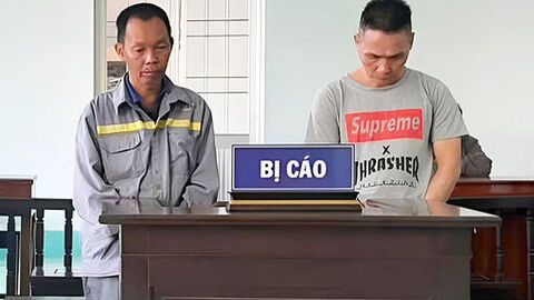 Cướp 88 tờ vé số, 2 người đàn ông lãnh án