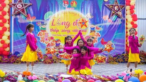 Tỉnh đoàn An Giang tổ chức “Đêm hội trăng rằm” ở xã Vĩnh Phong 