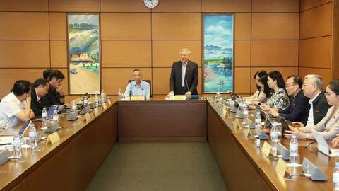 Đoàn đại biểu Quốc hội tỉnh Bắc Ninh thảo luận tại tổ về 2 Chương trình mục tiêu quốc gia