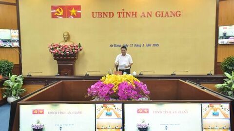 Phó Thủ tướng Chính phủ Trần Hồng Hà chủ trì cuộc họp về chuẩn nghèo đa chiều giai đoạn 2026 - 2030 