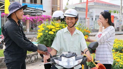 Làng quê giữ nếp Tết