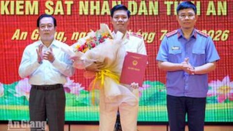 Ông Kiều Hoài Phong giữ chức Viện trưởng Viện Kiểm sát nhân dân tỉnh An Giang